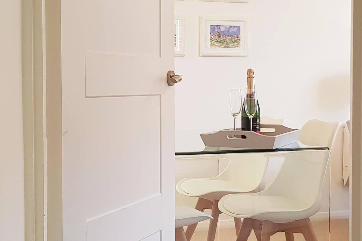 Modern Apartment In The Heart Of Oxford With Secure Underground Parking Extérieur photo