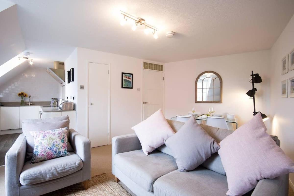 Modern Apartment In The Heart Of Oxford With Secure Underground Parking Extérieur photo