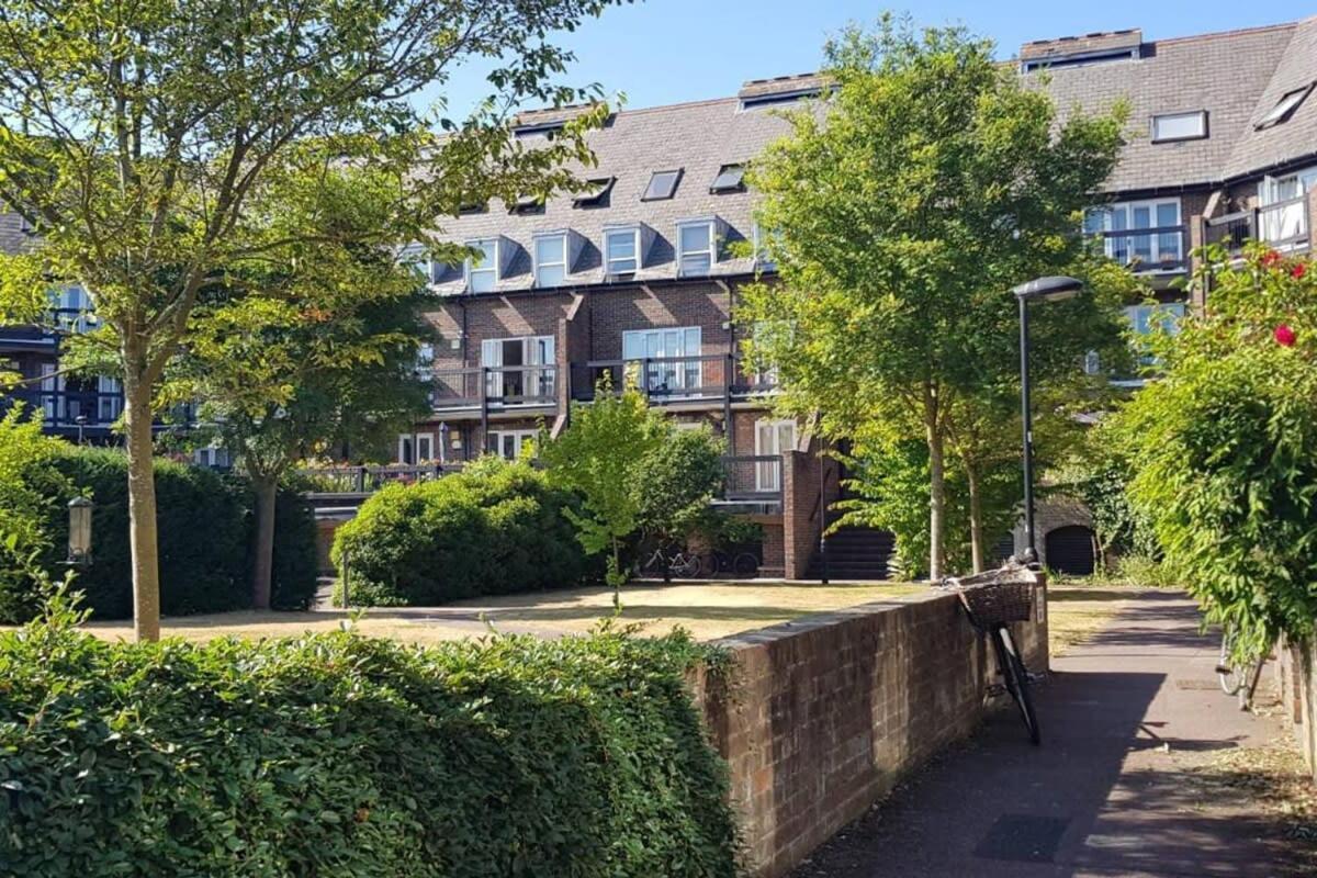 Modern Apartment In The Heart Of Oxford With Secure Underground Parking Extérieur photo